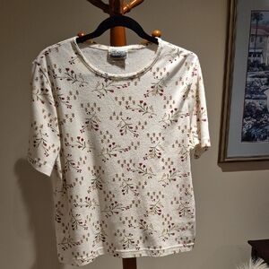 TRADITION COUNTRY COLLECTION Tee Shirt, Short Sleeves, Floral, Cream & Red, Med.